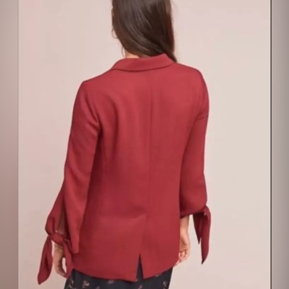 Cartonnier by Anthropologie women’s Tied-Sleeve Blazer in wine. Size 2P - Picture 2 of 13